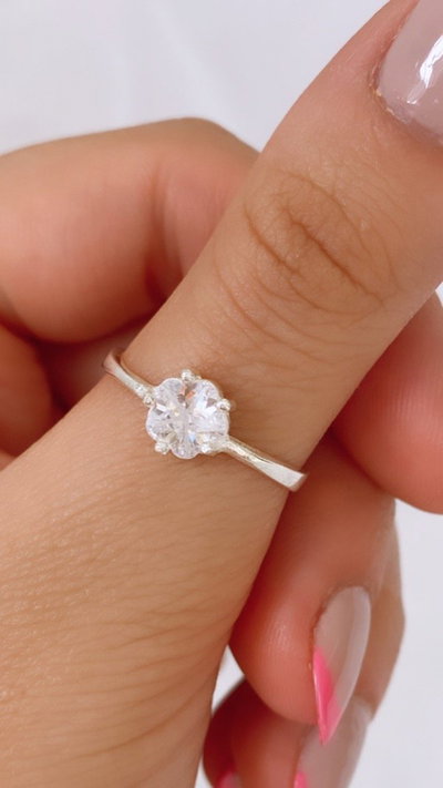 Anillo florcita cubic