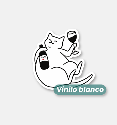 Gato tomando vinito
