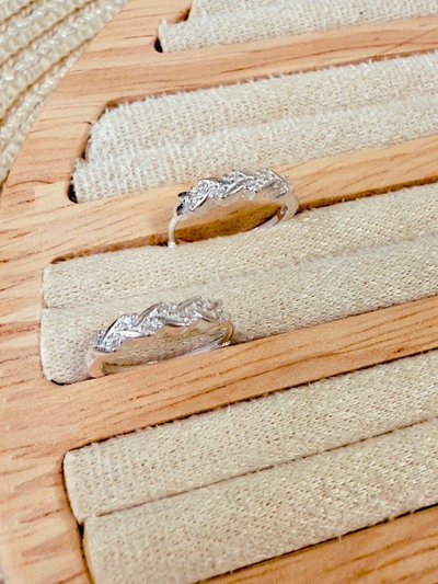 Argollas Foglia en Plata 925 con Cubics