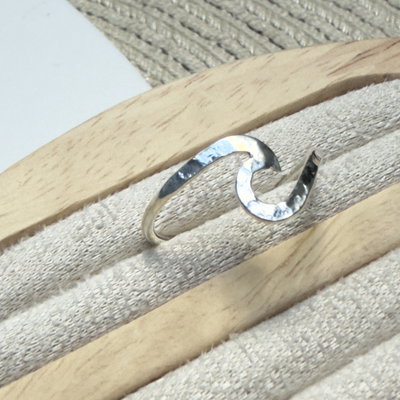 Anillo Olas /Plata 925