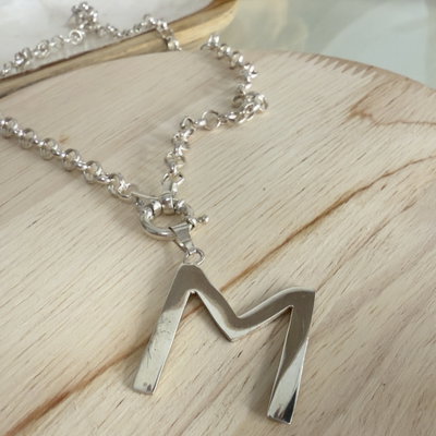 Collar Letter Me/Plata 925
