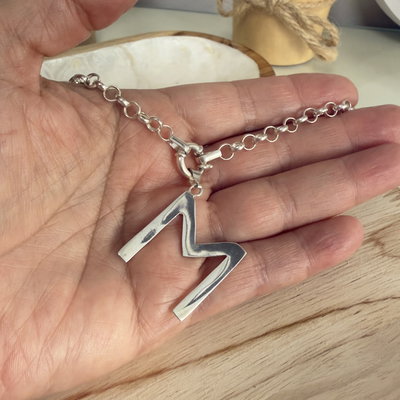 Collar Letter Me/Plata 925