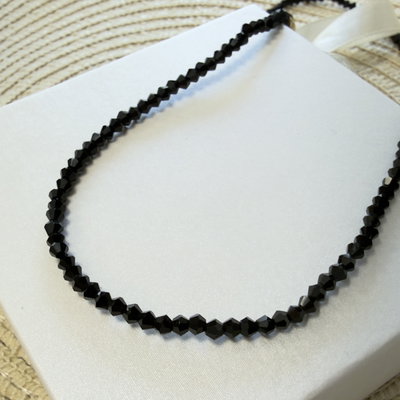 Collar Cristales Negros