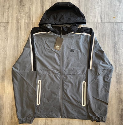 Campera rompeviento hombre