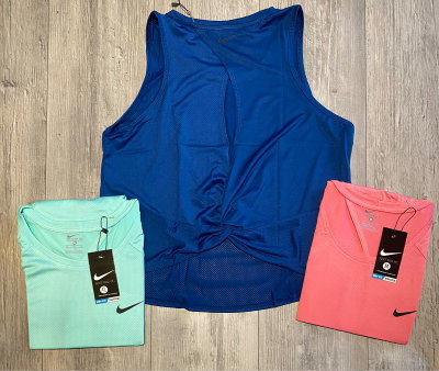 Musculosa de dama c/nudo atras