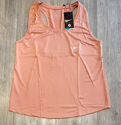 Musculosa deportiva de dama