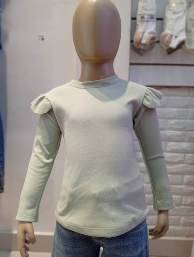 CAMISETA CON VOLADO 