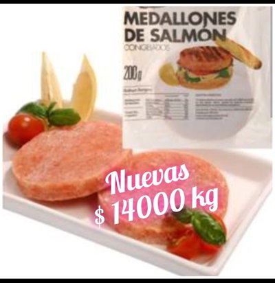 Hamburguesas de salmón rosado natural