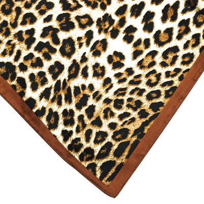 PAÑUELO SAVAGE 70 x 70 CM