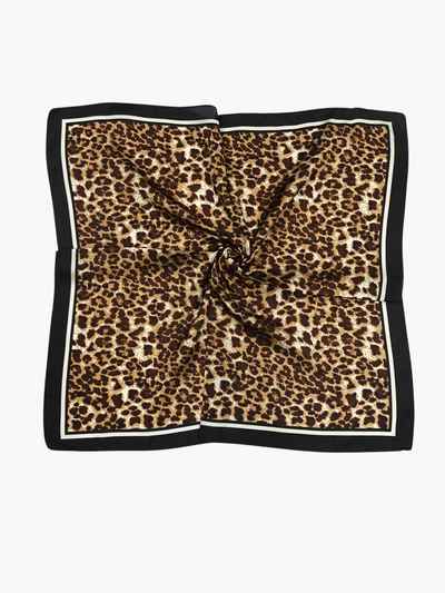PAÑUELO ESTAMPADO ANIMAL PRINT CON BORDE 70 X 70 CM