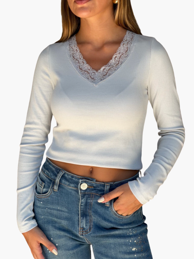 REMERA CON PUNTILLA