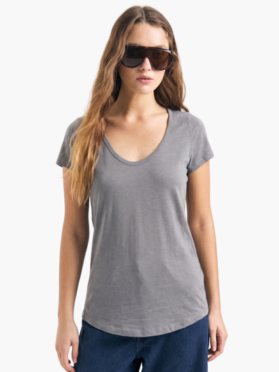 REMERA PLUMA - GRIS OSCURO