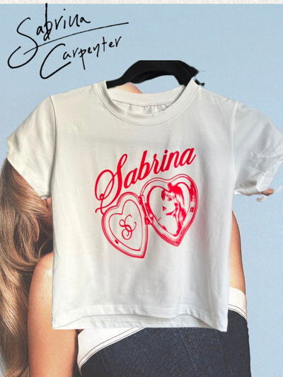 Baby Tee Relicario Sabrina