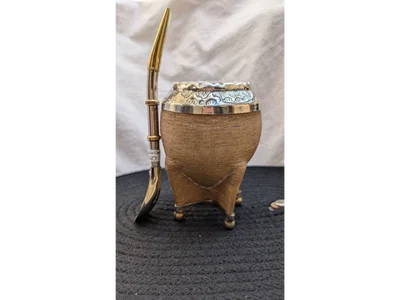 Mate torpedo de alpaca labrada cuero crudo fleje con bolitas
