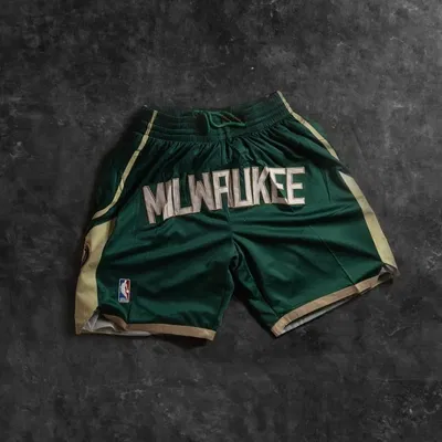 Short Milwaukee Bucks Icon Edition 2024