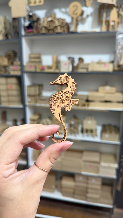 Sello Caballito de Mar Calado Pequeño (8x3.5)