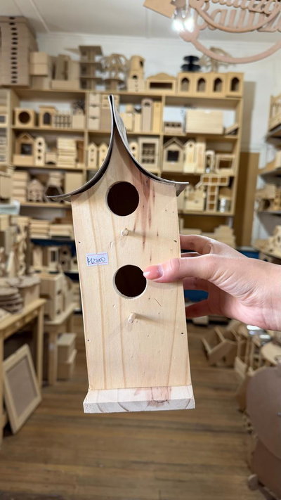 Casa para Pajaritos con Techo de Chapa Exterior