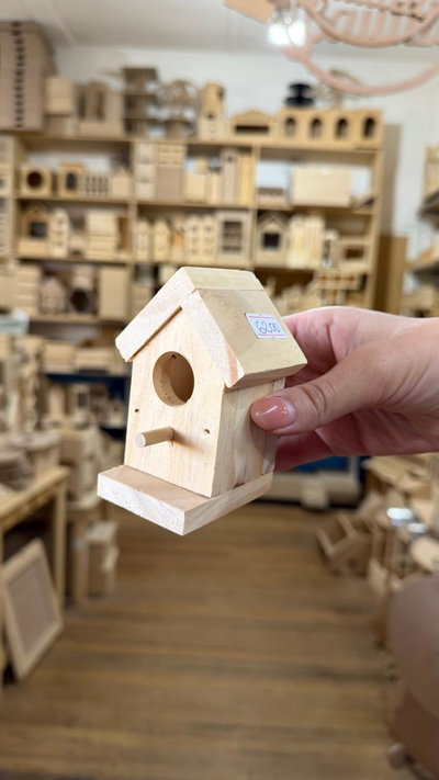 Casita para Pajaritos con Techo de Madera