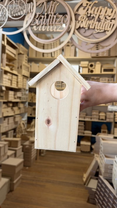 Revistero/Organizador con Forma de Casita