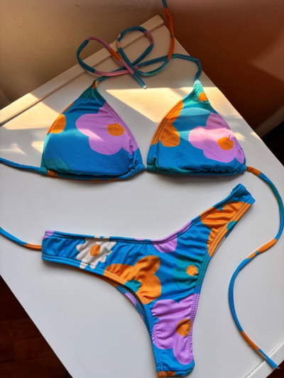 Bikini Flowers Celeste