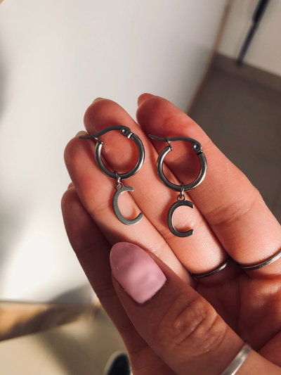 Argollas letra C (AQ)