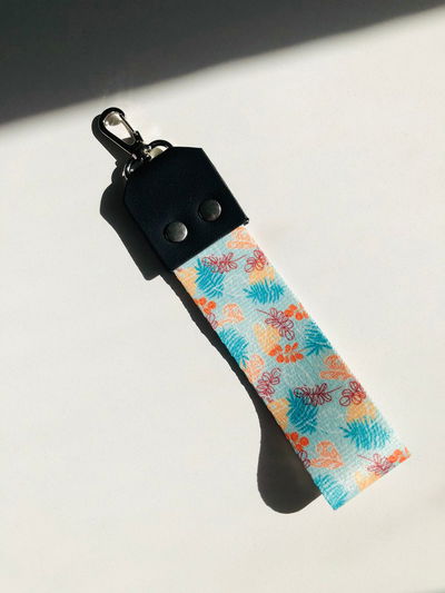 Llavero correa - Hojitas