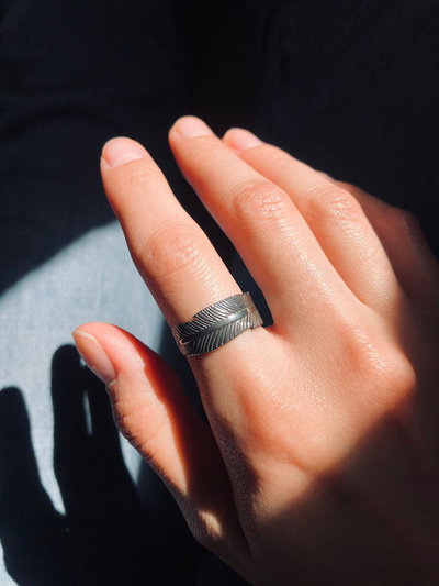 Anillo pluma mod2 (AQ)