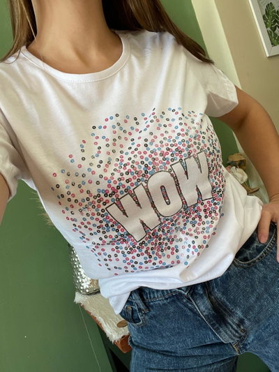 Remera Wow (con brillos)