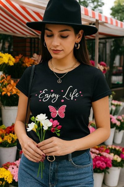 Remera Enjoy Mariposa