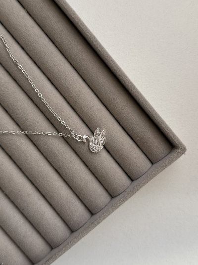 Collar cisne cubic 