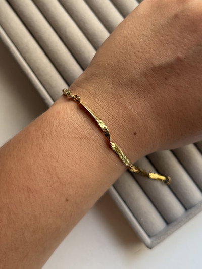 Pulsera torzada