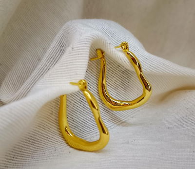 AROS LISA - ACERO QUIRURGICO ENCHAPADO EN ORO 18K 