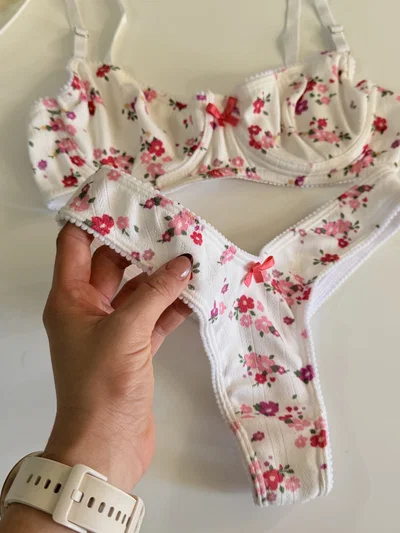 Conjunto flower 