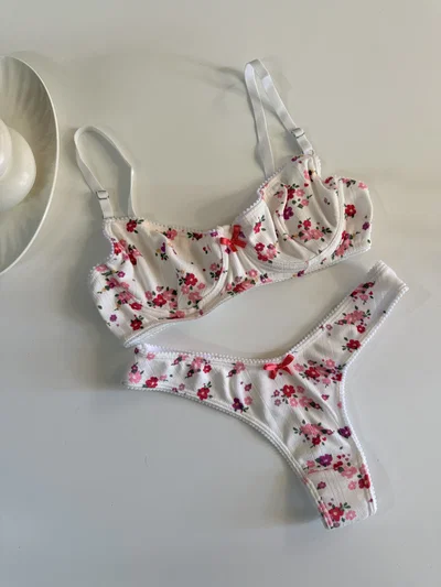 Conjunto flower 