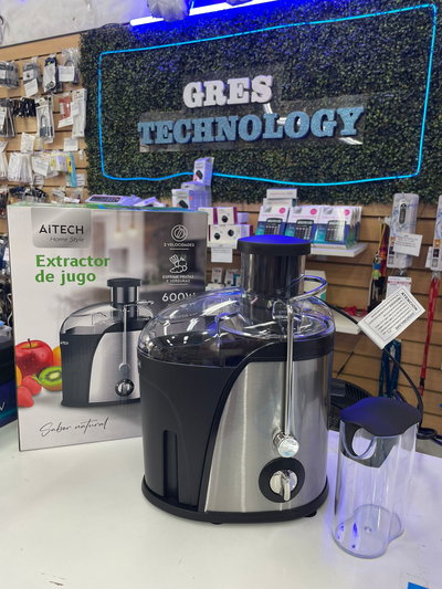 Extractor De Jugo Para Frutas Y Verduras 600w Con Vaso 350ml y Recolector De Pulpa 800ml 