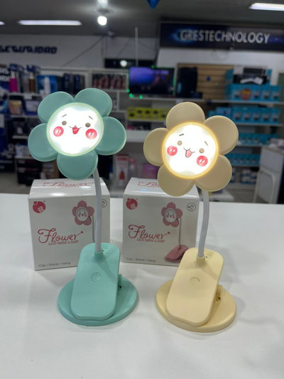 Lámpara Con Clip Para Escritorio Diseño Flor Dimmer 3 Modos De Luz