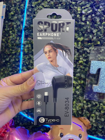 AURICULAR CON CABLE TIPO C NEGRO