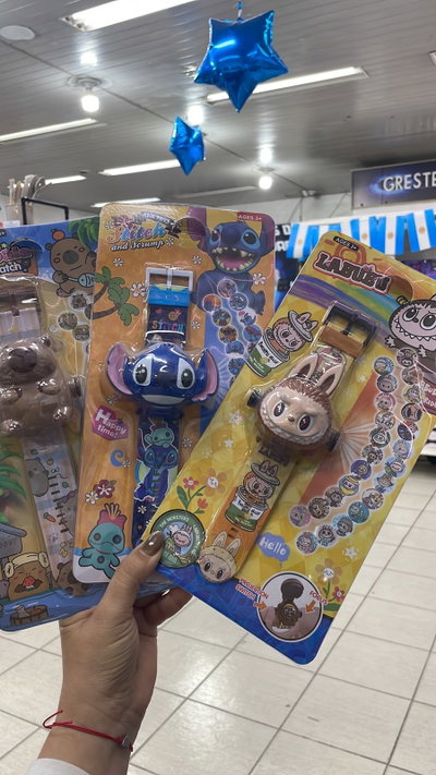 RELOJ CON TAZOS PERSONAJES