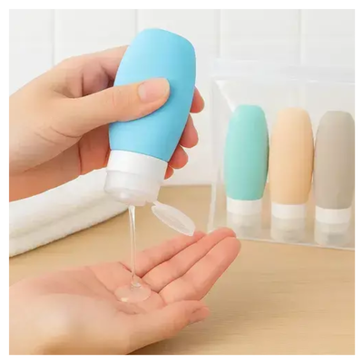 NECESER DE 4 BOTELLAS DE SILICONA VIAJERAS LISAS