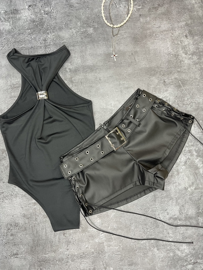 Short tiro bajo engomado