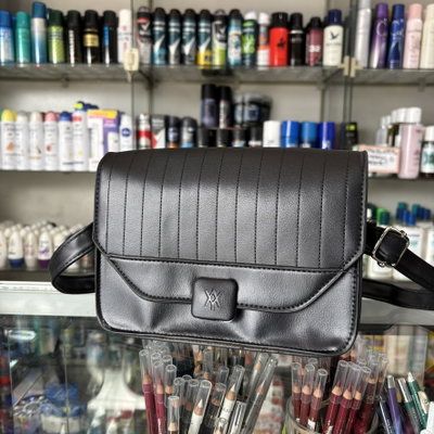 Cartera negra Amayra