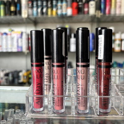 Labial con aplicador All Day Xulu