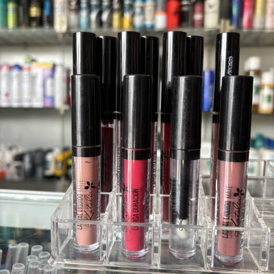 Labial con aplicador mate Katalia