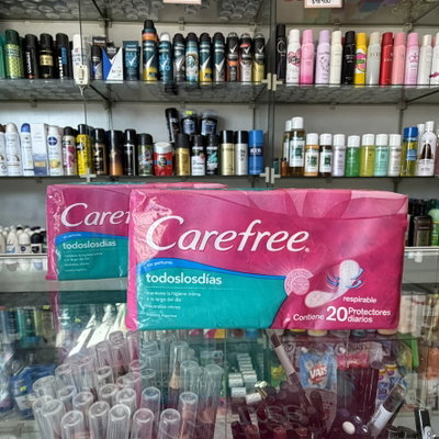 Protectores diarios respirable Carefree x20u