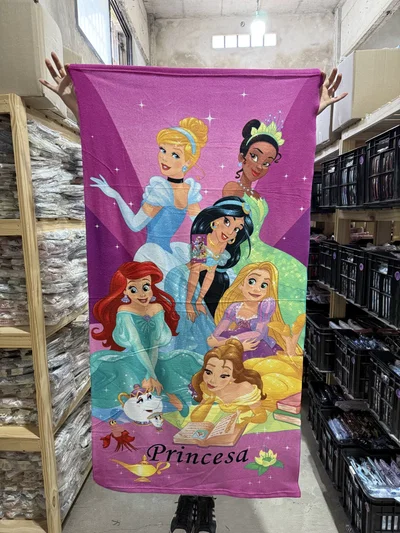 Toallón Playero Princesas