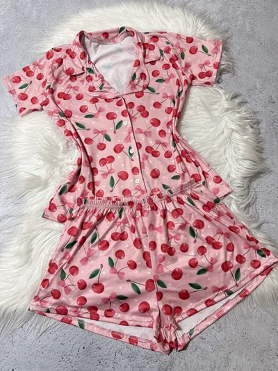 Camisero Cerezas Fondo Rosa