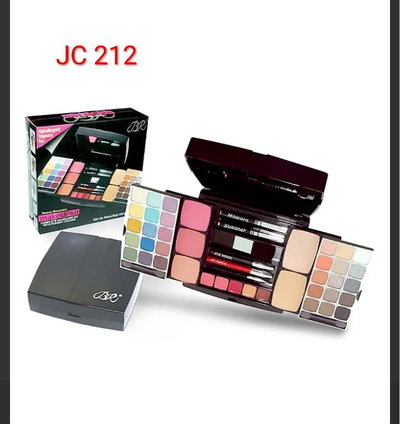 KIT DE MAQUILLAJE CON COMPARTIMIENTO