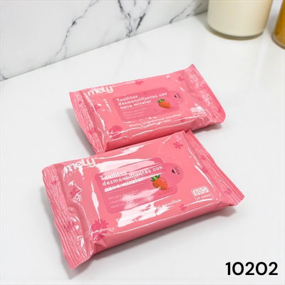 Toallitas desmaquillantes de frutilla con agua micelar