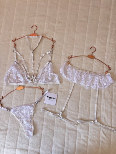 Set #3 Blanco con portaligas