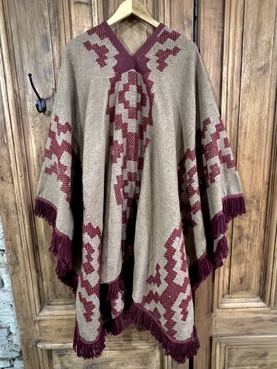 Poncho 4 flecos